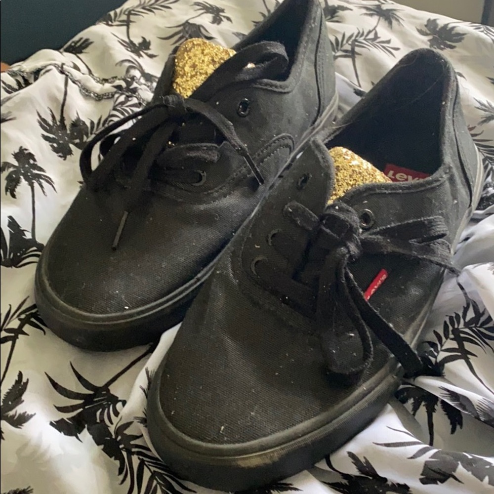 Black shoes